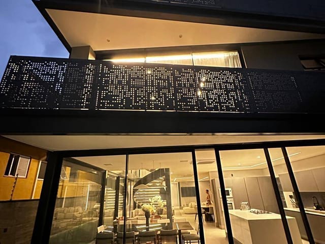 Casa com 700m² 4 quartos e 8 banheiros, à venda, no bairro Jardim Luzitânia em São Paulo