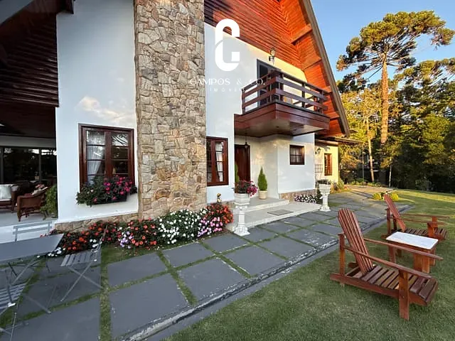 Casa com 1155m² 3 quartos e 4 banheiros, à venda, no bairro Jardim Véu da Noiva em Campos do Jordão