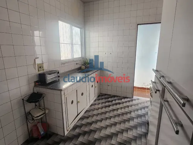Prédio com 330m² 5 quartos e 2 banheiros, à venda, no bairro Centro em Barra Mansa
