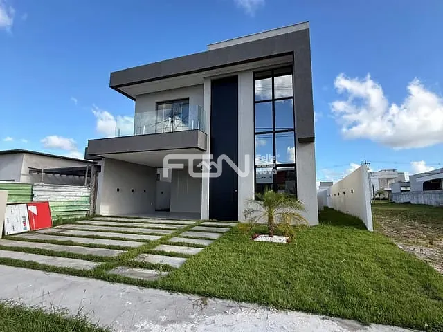 Casa com 278m² 4 quartos e 5 banheiros, à venda, no bairro Jardim Limoeiro em Camaçari