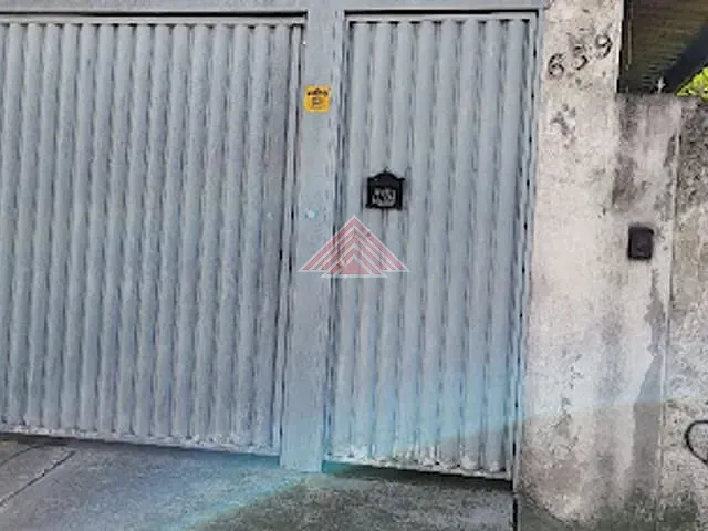 Casa com 240m² 2 quartos e 1 banheiro, à venda, no bairro Vila Bocaina em Mauá