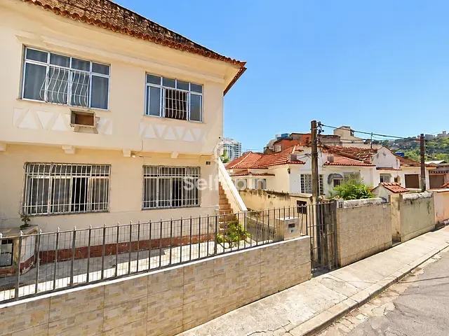 Casa 1 quarto e 1 banheiro, para alugar, no bairro Santa Rosa em Niterói