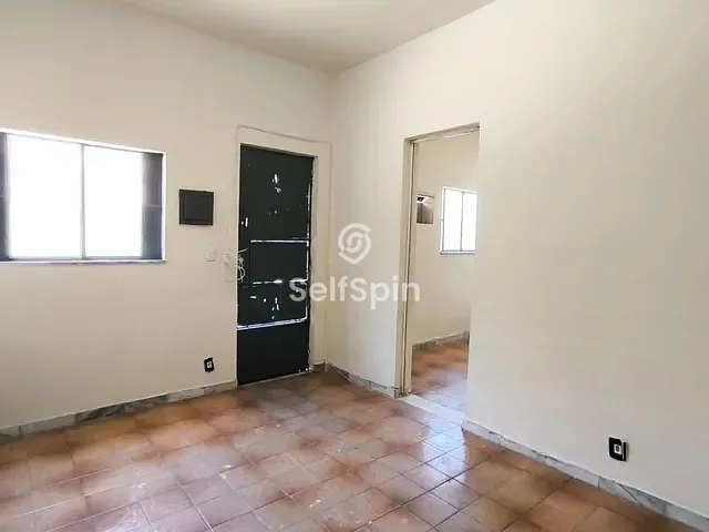 Casa 1 quarto e 1 banheiro, para alugar, no bairro Santa Rosa em Niterói