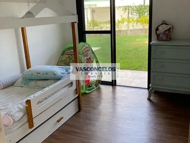 Casa com 530m² 4 quartos e 5 banheiros, à venda, no bairro Urbanova em São José dos Campos
