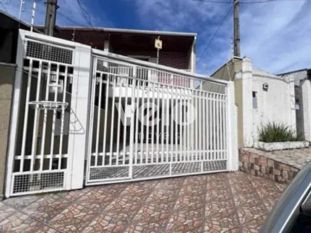Casa 3 quartos e 2 banheiros, à venda ou para alugar, no bairro Jardim Bela Vista em Taubaté
