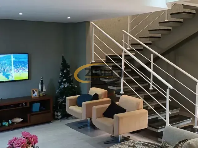 Sobrado com 300m² 3 quartos e 3 banheiros, à venda, no bairro Jardim Alvorada em Cambé