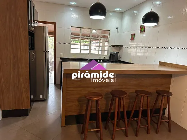 Casa com 165m² 2 quartos e 2 banheiros, para alugar, no bairro Jardim das Indústrias em São José dos Campos