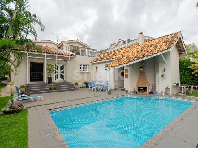 Casa com 714m² 4 quartos e 6 banheiros, à venda ou para alugar, no bairro Tamboré em Santana de Parnaíba