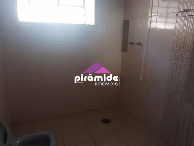 Casa 3 quartos e 2 banheiros, à venda, no bairro Centro em São José dos Campos