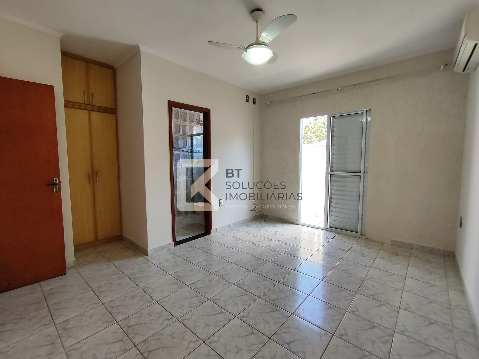Casa para alugar com 3 quartos, 125m² - Foto 13