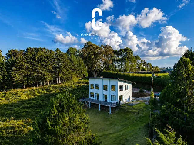 Casa com 1530m² 2 quartos e 3 banheiros, à venda, no bairro PARQUE FERRADURA em Campos do Jordão