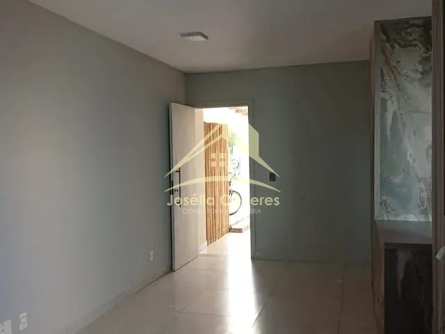 Casa com 125m² 3 quartos e 2 banheiros, à venda, no bairro Petrópolis em Várzea Grande