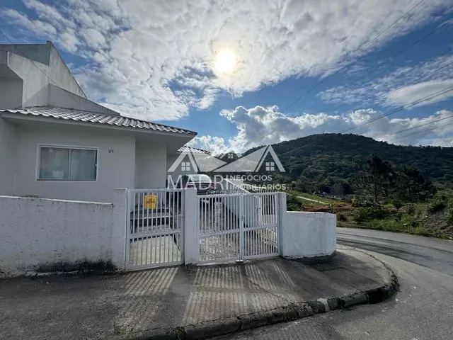 Casa com 177m² 2 quartos e 1 banheiro, à venda, no bairro Bela Vista em Palhoça