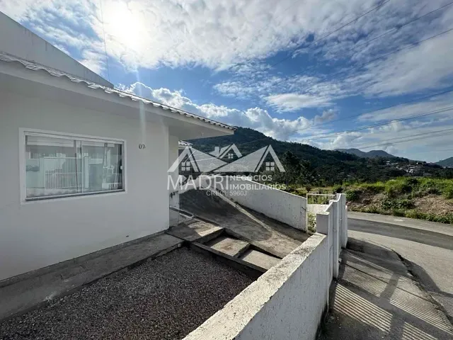 Casa com 177m² 2 quartos e 1 banheiro, à venda, no bairro Bela Vista em Palhoça