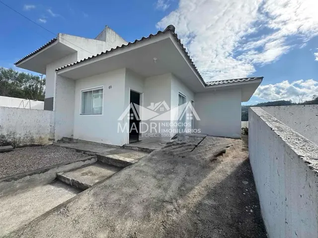 Casa com 177m² 2 quartos e 1 banheiro, à venda, no bairro Bela Vista em Palhoça