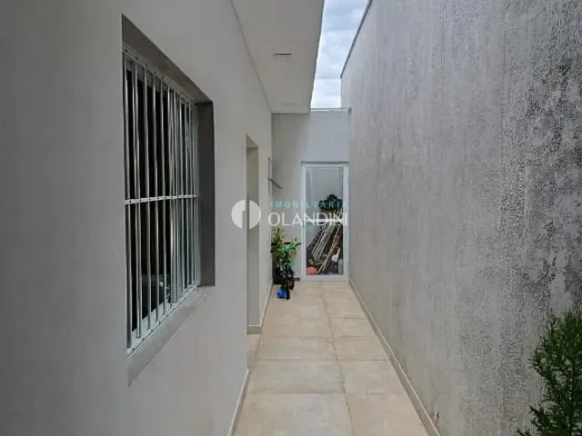 Casa com 139m² 2 quartos e 1 banheiro, à venda, no bairro Vila São Vicente em Artur Nogueira