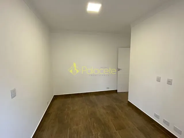Casa 2 quartos e 1 banheiro, à venda, no bairro Vila Prado em Pindamonhangaba