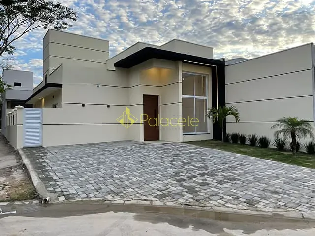 Casa 2 quartos e 1 banheiro, à venda, no bairro Vila Prado em Pindamonhangaba