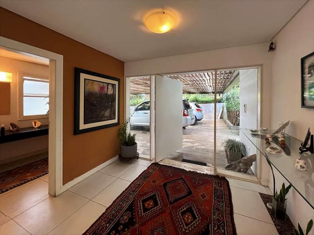 Casa com 1190m² 5 quartos e 7 banheiros, à venda, no bairro Vila Santo Antônio em Cotia