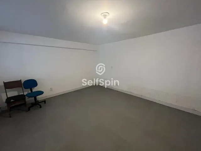 Casa 2 quartos e 1 banheiro, para alugar, no bairro Piratininga em Niterói