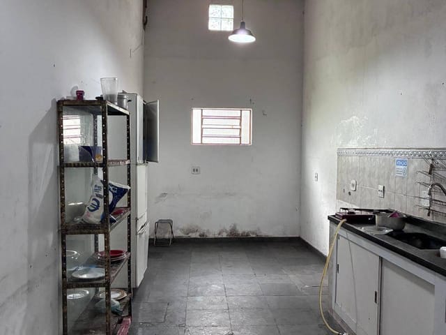Casa com 300m² 3 quartos e 2 banheiros, à venda, no bairro Centro em Extrema