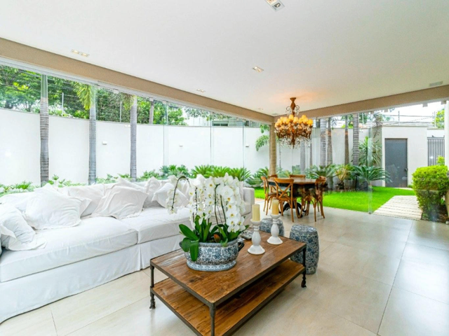 Casa com 964m² 6 quartos e 7 banheiros, à venda, no bairro Alto de Pinheiros em São Paulo