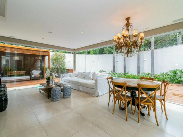 Casa com 964m² 6 quartos e 7 banheiros, à venda, no bairro Alto de Pinheiros em São Paulo