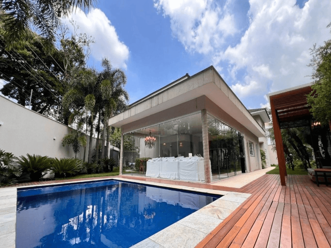 Casa em Alto de Pinheiros — foto 1