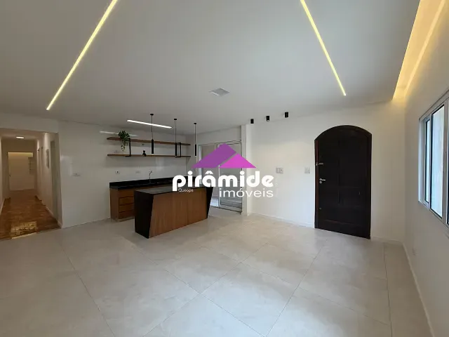 Casa com 156m² 3 quartos e 2 banheiros, à venda, no bairro Bosque dos Eucaliptos em São José dos Campos