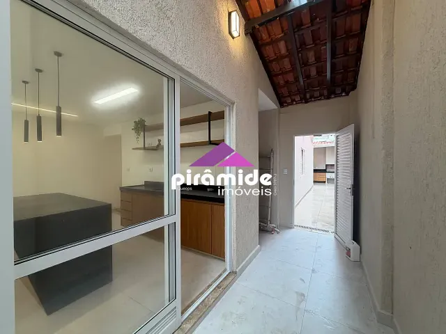 Casa com 156m² 3 quartos e 2 banheiros, à venda, no bairro Bosque dos Eucaliptos em São José dos Campos