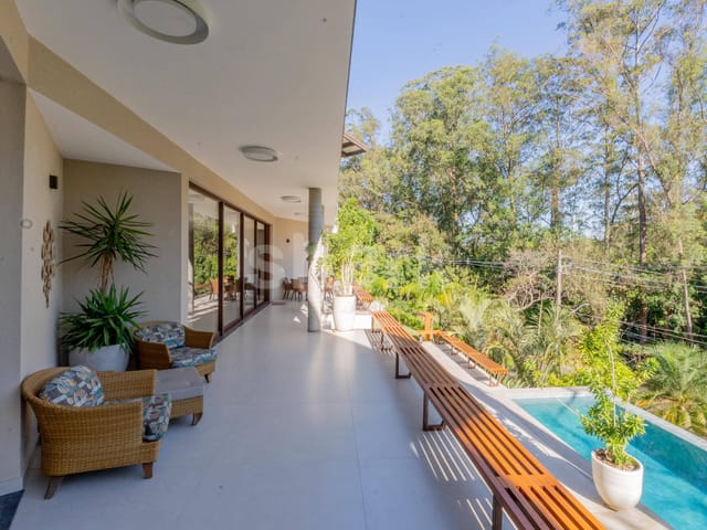 Casa com 1274m² 4 quartos e 6 banheiros, à venda, no bairro Palos Verdes em Cotia
