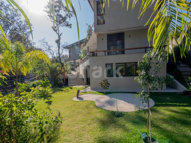 Casa com 1274m² 4 quartos e 6 banheiros, à venda, no bairro Palos Verdes em Cotia