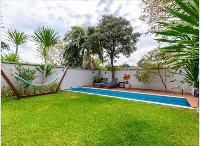 Casa com 424m² 4 quartos e 5 banheiros, à venda, no bairro Jardim Cordeiro em São Paulo