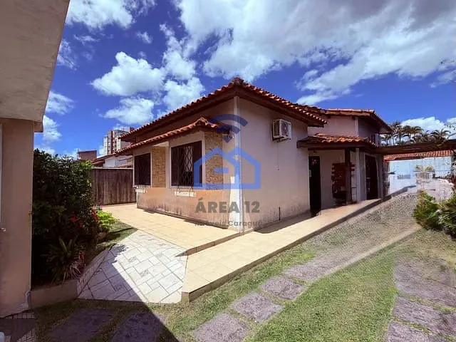 Casa com 360m² 3 quartos e 3 banheiros, à venda, no bairro Jardim Britânia em Caraguatatuba
