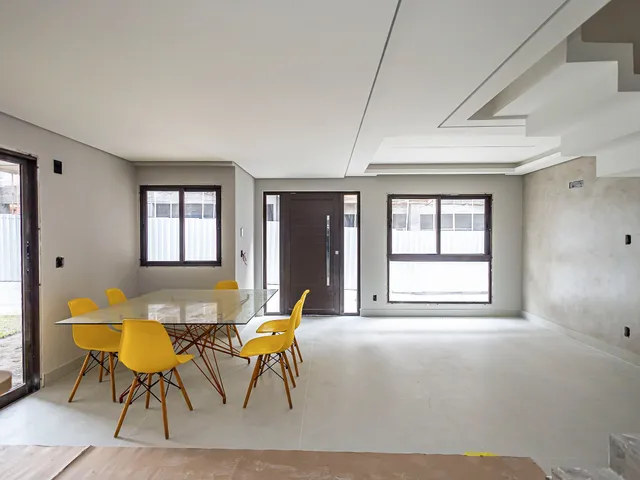 Casa com 191m² 3 quartos e 4 banheiros, à venda, no bairro Santa Felicidade em Curitiba