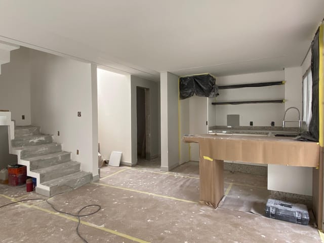 Casa 3 quartos e 4 banheiros, à venda, no bairro Santa Felicidade em Curitiba