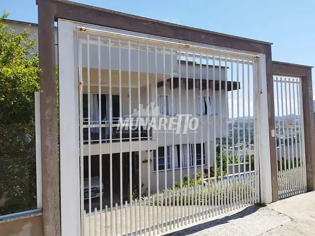 Casa com 228m² 4 quartos e 2 banheiros, à venda, no bairro Loteamento Merlo em Concórdia