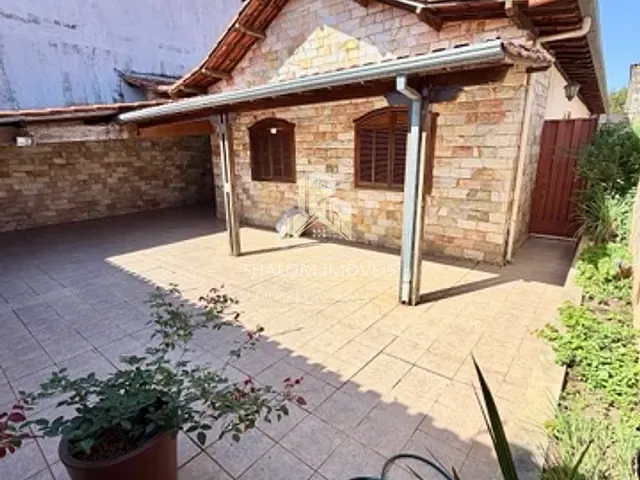 Casa 4 quartos e 3 banheiros, à venda, no bairro Pedra Azul em Contagem
