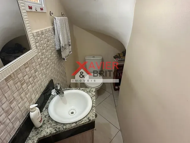 Casa 3 quartos e 4 banheiros, à venda, no bairro Vila Domitila em São Paulo