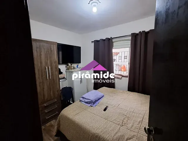 Casa com 151m² 2 quartos e 1 banheiro, à venda, no bairro Trinta e Um de Março em São José dos Campos