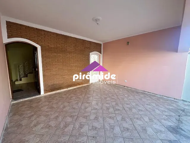 Casa com 250m² 4 quartos e 1 banheiro, à venda ou para alugar, no bairro Jardim das Indústrias em São José dos Campos