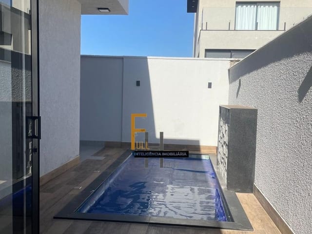 Casa com 338m² 3 quartos e 1 banheiro, à venda, no bairro Parqville Pinheiros em Aparecida de Goiânia