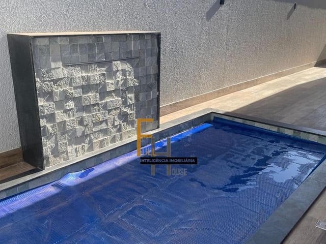 Casa com 338m² 3 quartos e 1 banheiro, à venda, no bairro Parqville Pinheiros em Aparecida de Goiânia