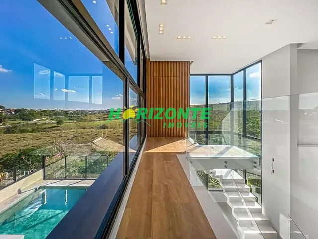 Casa com 532m² 4 quartos e 6 banheiros, à venda, no bairro Urbanova em São José dos Campos