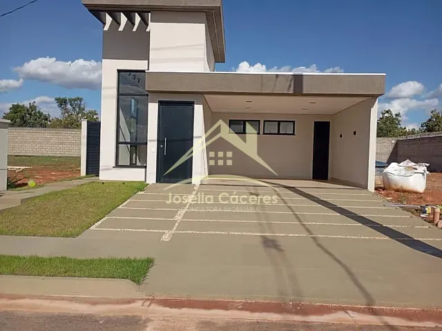 Casa com 259m² 3 quartos e 3 banheiros, à venda, no bairro Petrópolis em Várzea Grande