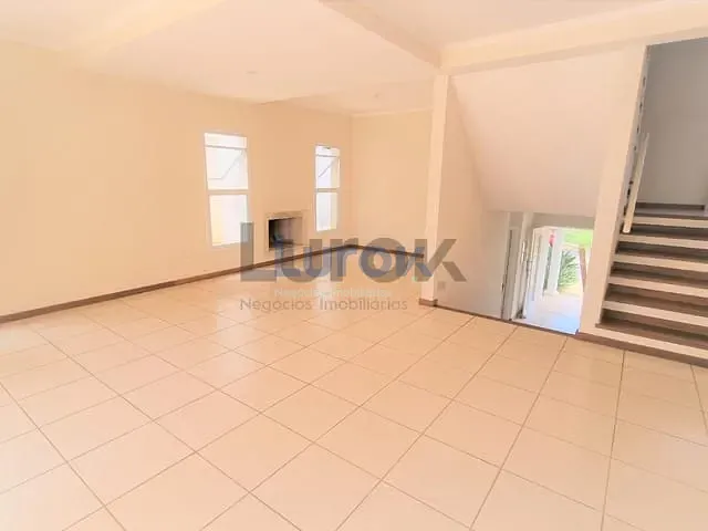 Casa com 525m² 5 quartos e 2 banheiros, à venda, no bairro Jardim Paiquerê em Valinhos
