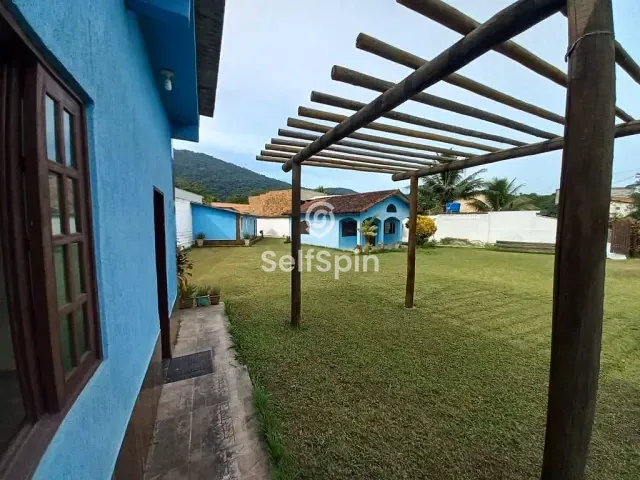Casa com 646m², para alugar, no bairro Várzea das Moças em Niterói