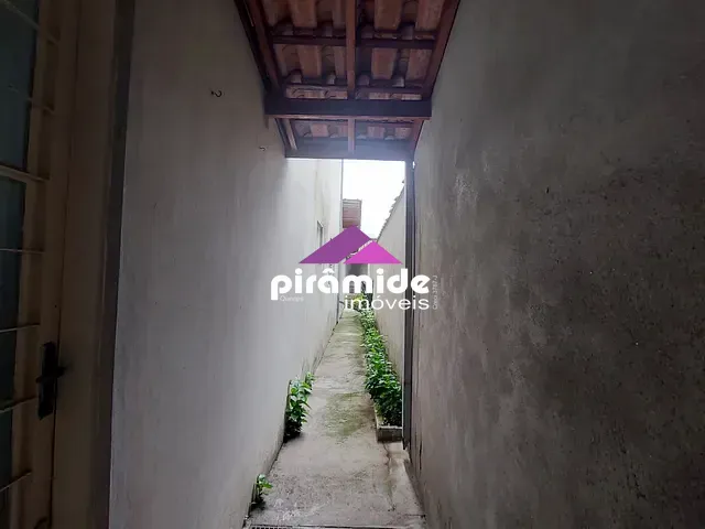 Casa com 150m² 3 quartos e 2 banheiros, à venda, no bairro Jardim São Vicente em São José dos Campos