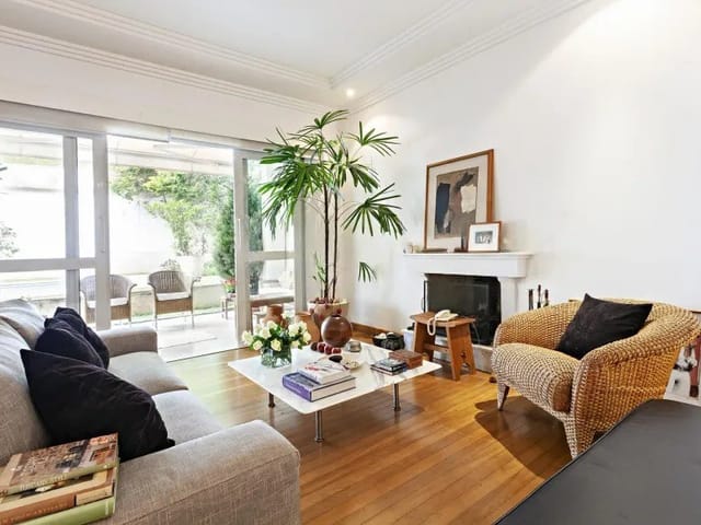 Casa com 480m² 4 quartos e 5 banheiros, à venda, no bairro Jardim Leonor em São Paulo