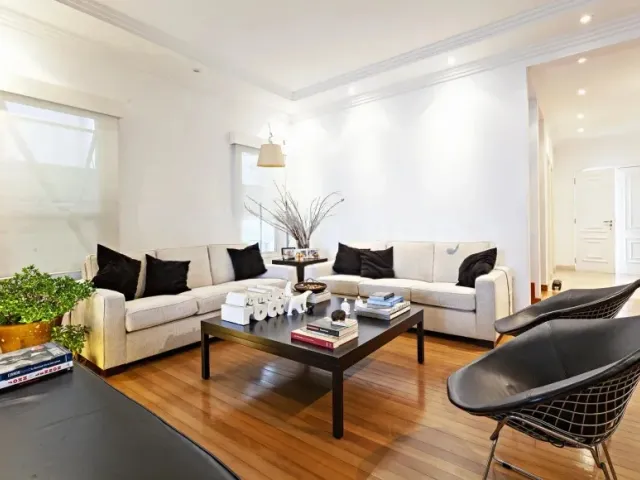 Casa com 480m² 4 quartos e 5 banheiros, à venda, no bairro Jardim Leonor em São Paulo